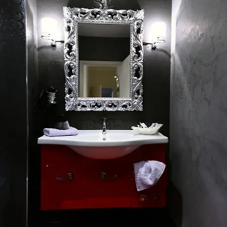 Schottennester Schlafen An Der Kraemerbruecke Erfurt Room photo